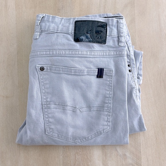 Light Gray Mens Slim Straight Stretch Jeans - Picture 5 of 10